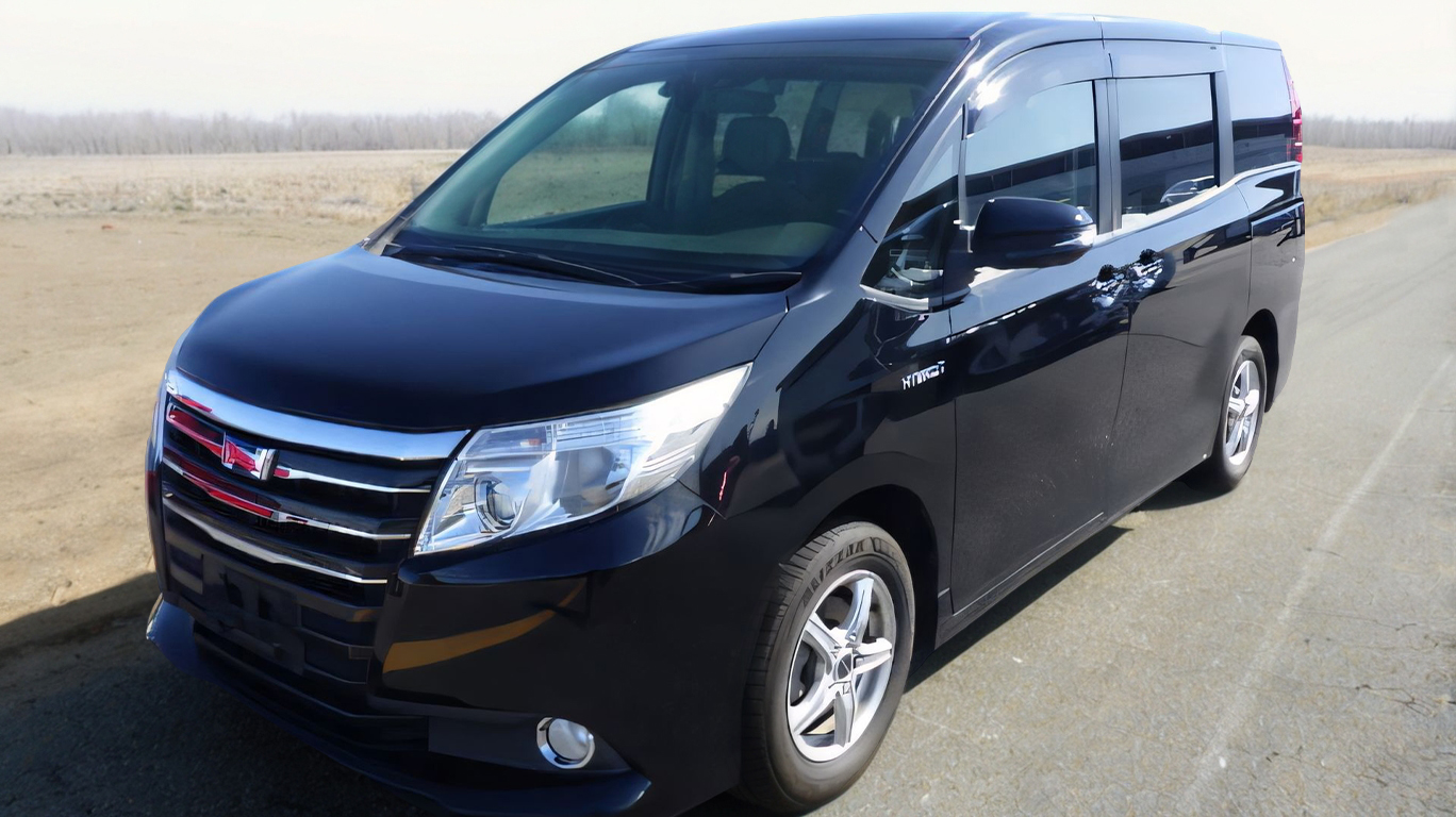 Toyota Noah hybrid